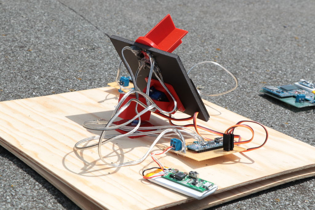 Solar Panel Tracker DIY
 DIY Miniature Solar Tracker 5 Steps with
