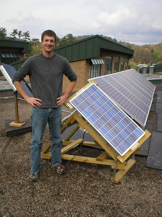 Solar Tracker DIY
 DIY SOLAR Inexpensive Homemade Sun Tracker Maximizes