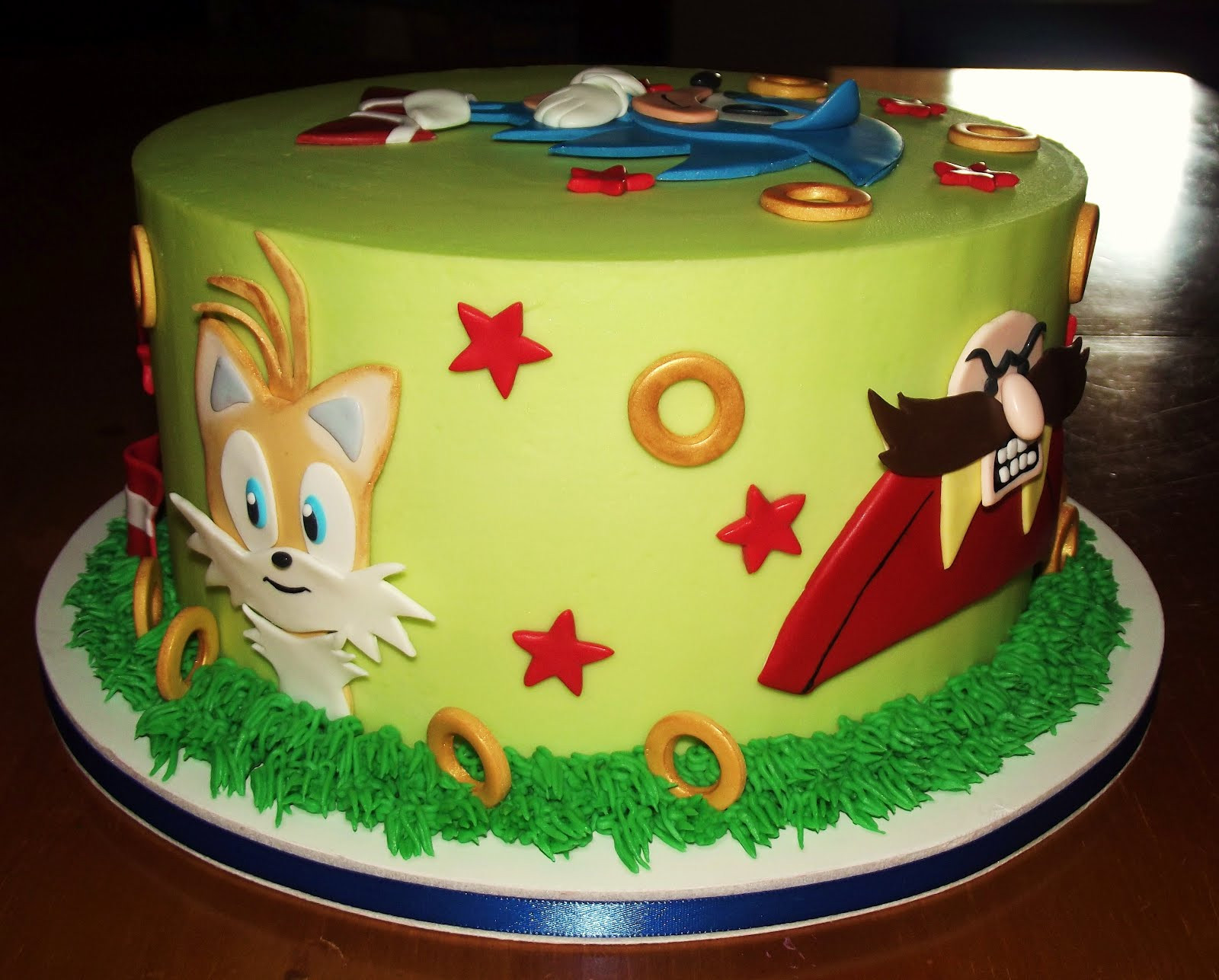 Sonic The Hedgehog Birthday Cake
 Suzy s Sweet Shoppe Sonic the Hedgehog Cake