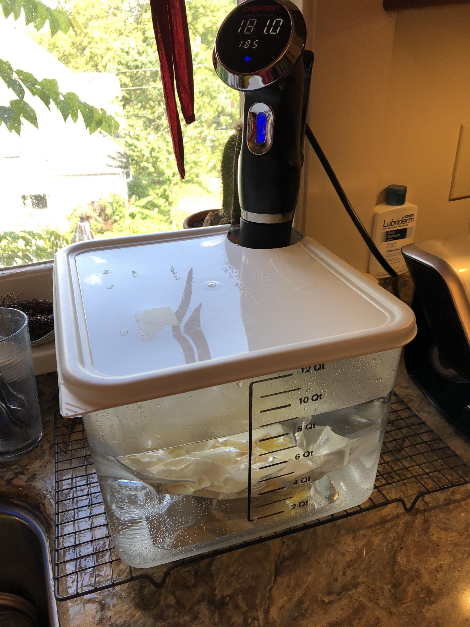 Sous Vide Everything Mashed Potatoes
 First try at Sous Vide Everything mashed potatoes sousvide