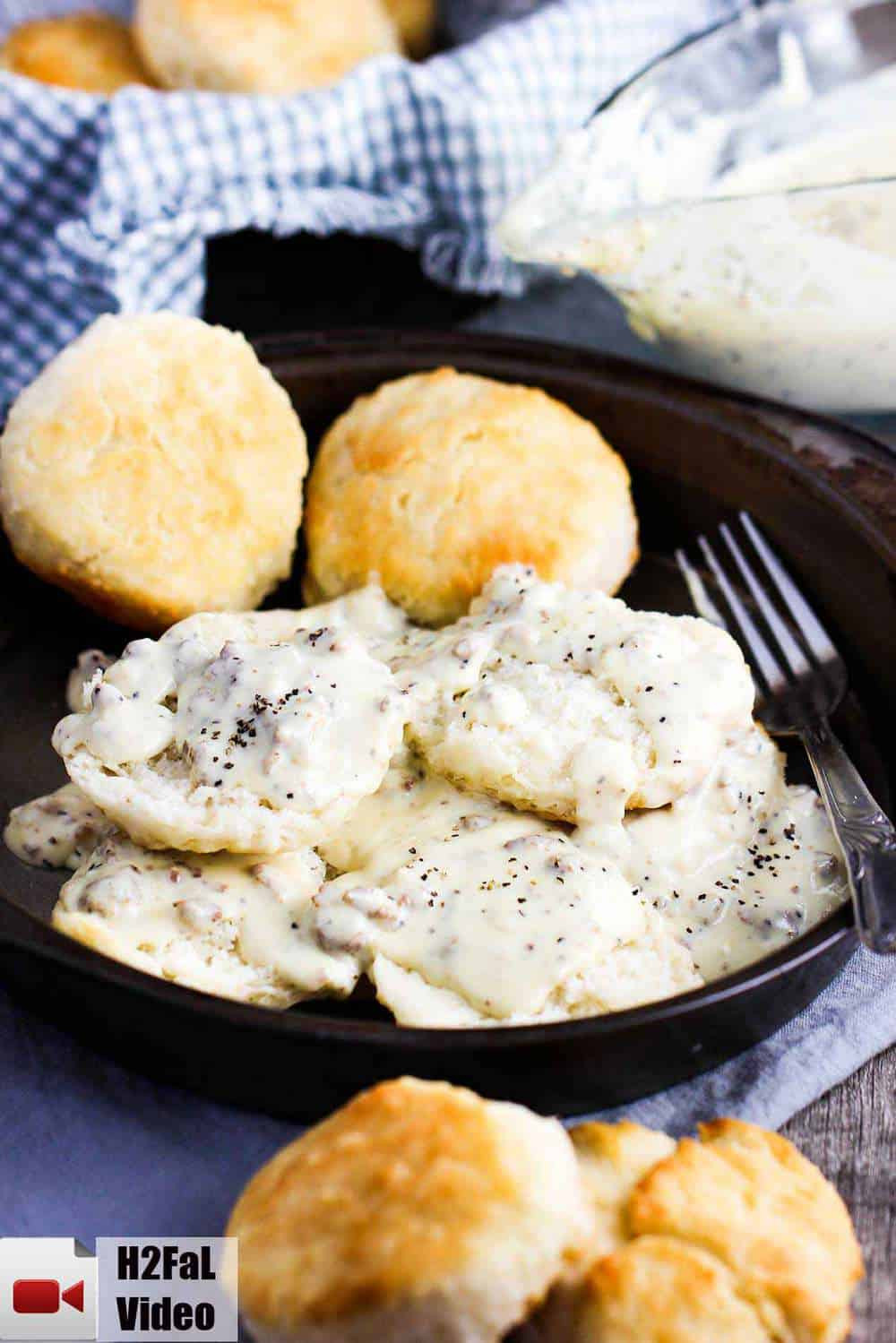 Southern Biscuits And Gravy Recipe
 Southern Biscuits and Gravy