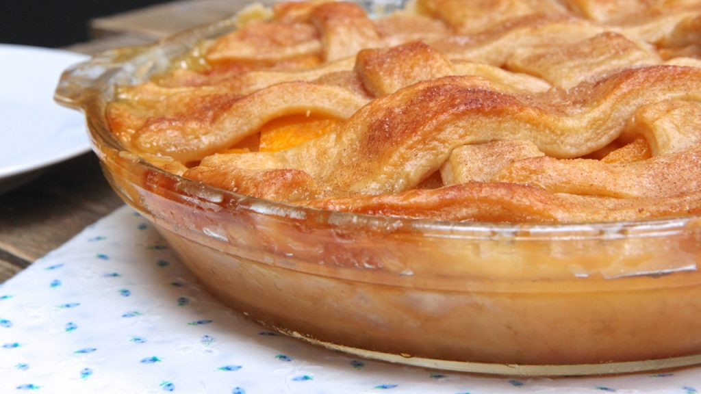 Southern Style Peach Cobbler
 Easy Southern Peach Cobbler Recipe
