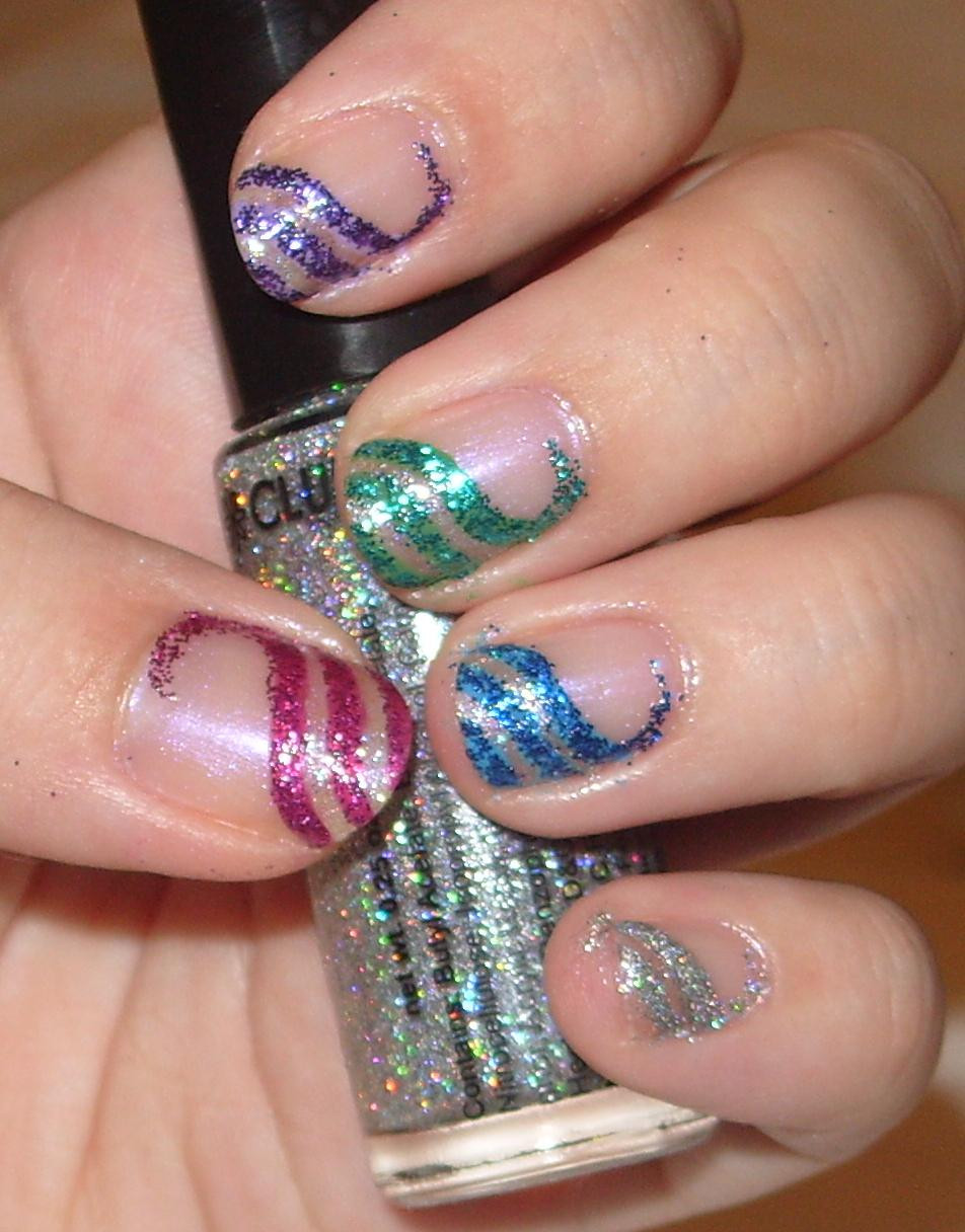 Sparkly Nail Designs
 sharihearts Wavy Glitter Stripes Nail Art