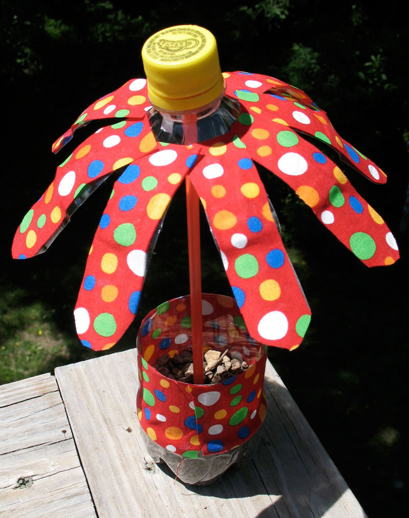 Spring Art And Craft Activities For Toddlers
 Water Bottle Flowers Summer Camp Crafts and Lessons for