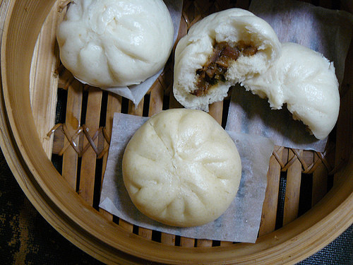 Steamed Chinese Dumplings
 How to Make Asian Dumplings without Eggs or Pork Viet