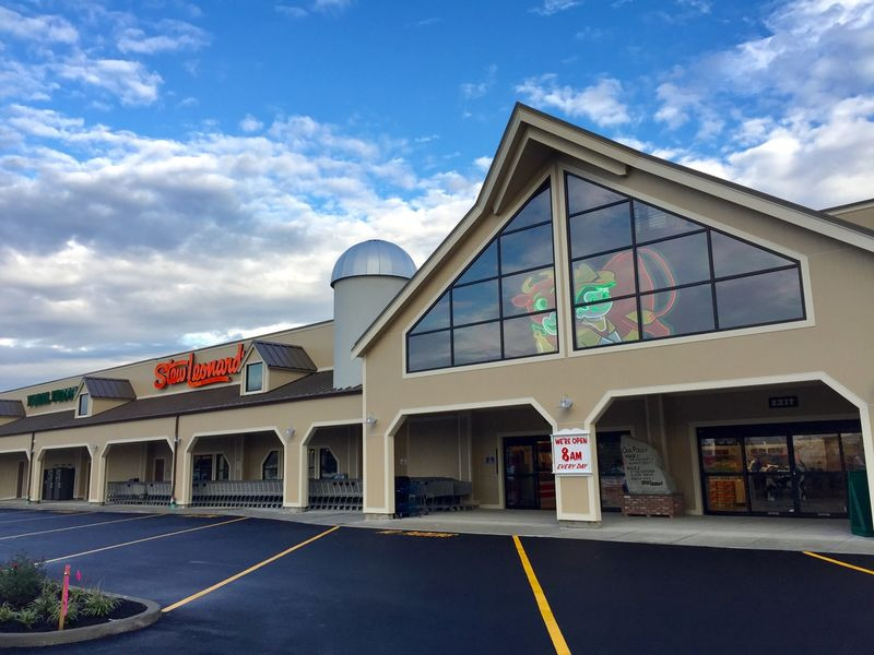 Stew Leonard'S East Meadow
 East Meadow Stew Leonard s Opens Today