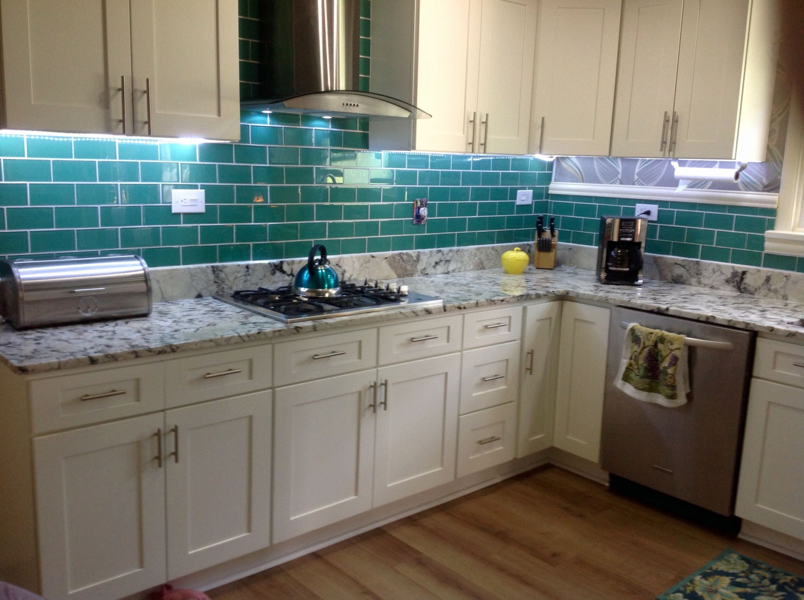 Subway Tile In Kitchens
 A Wide Range of Interesting Subway Tile Kitchen Options