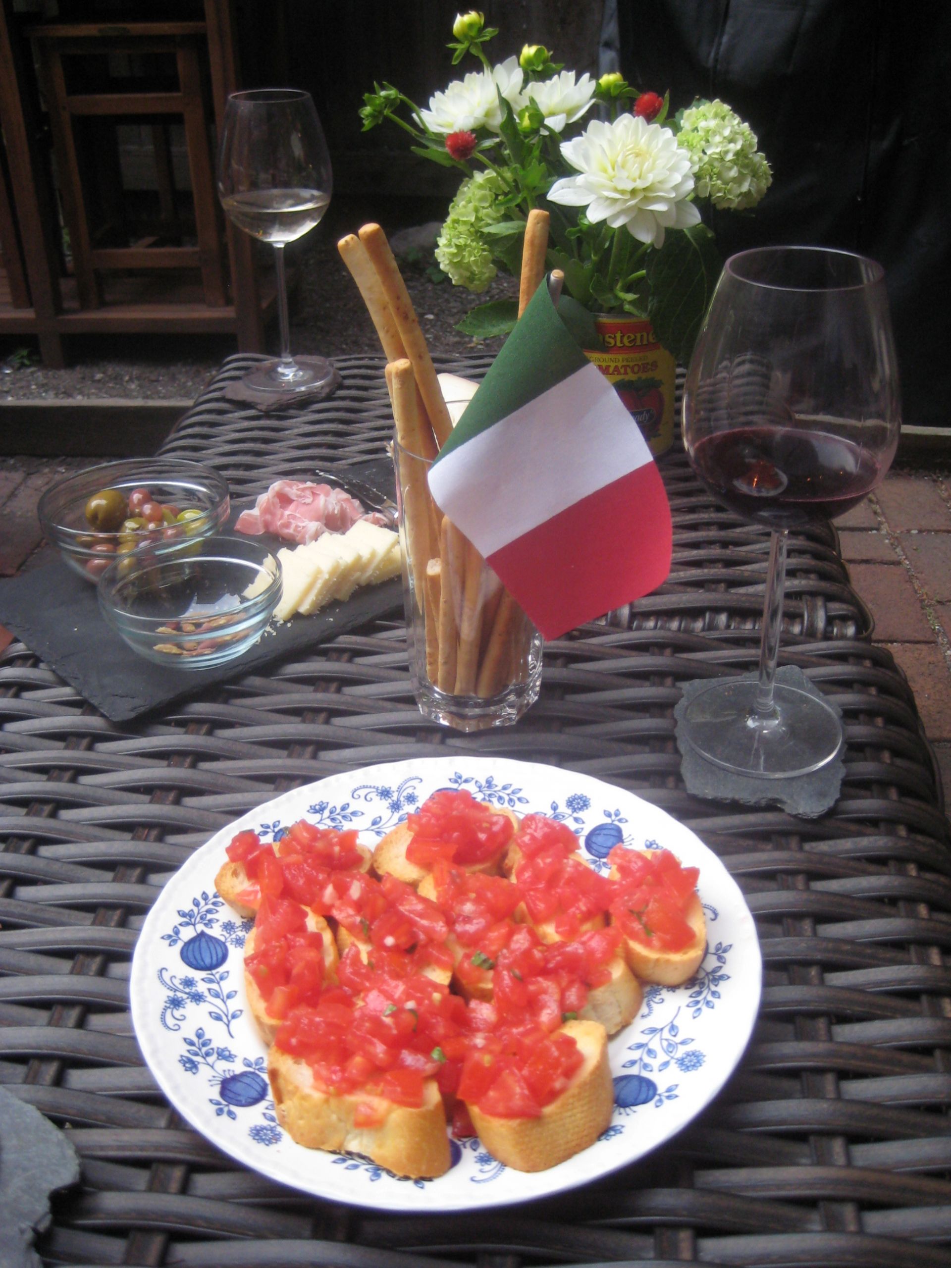 Summer Dinner Party
 Summer Italian Dinner Party – LiveDineParty