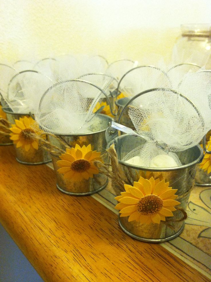 Sunflower Wedding Favors
 Sunflower Wedding Favor Ideas