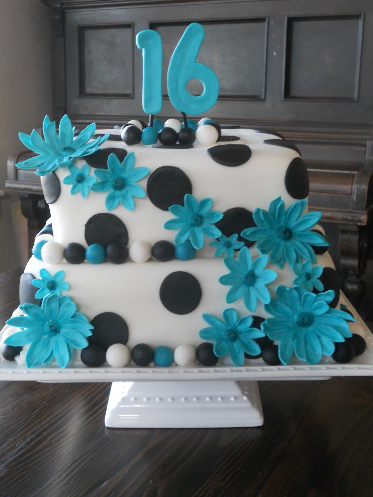 Sweet Sixteen Birthday Cakes
 Cakes by Carla Sweet Sixteen Birthday Cake