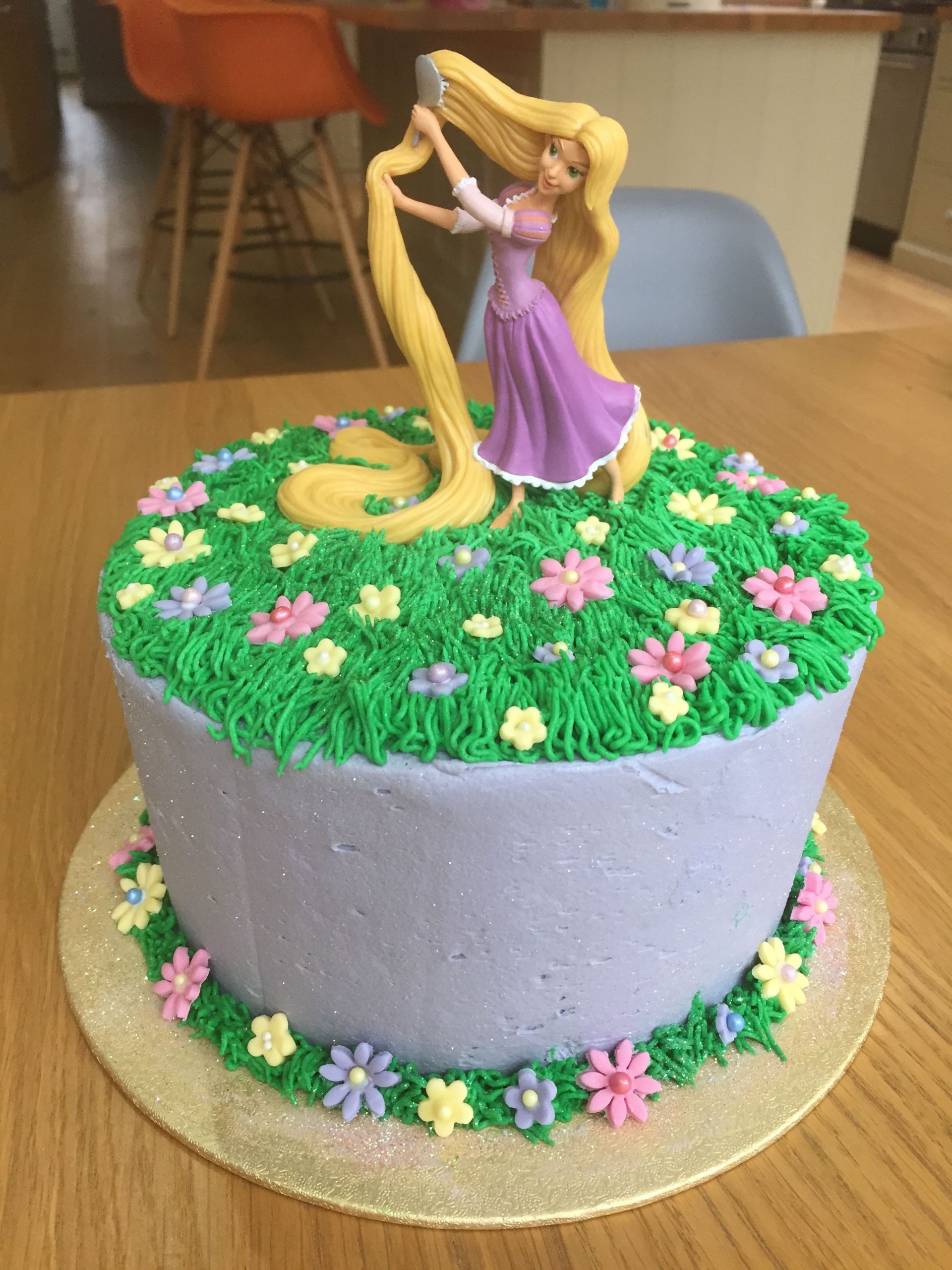 Tangled Birthday Cake
 Rapunzel birthday cake