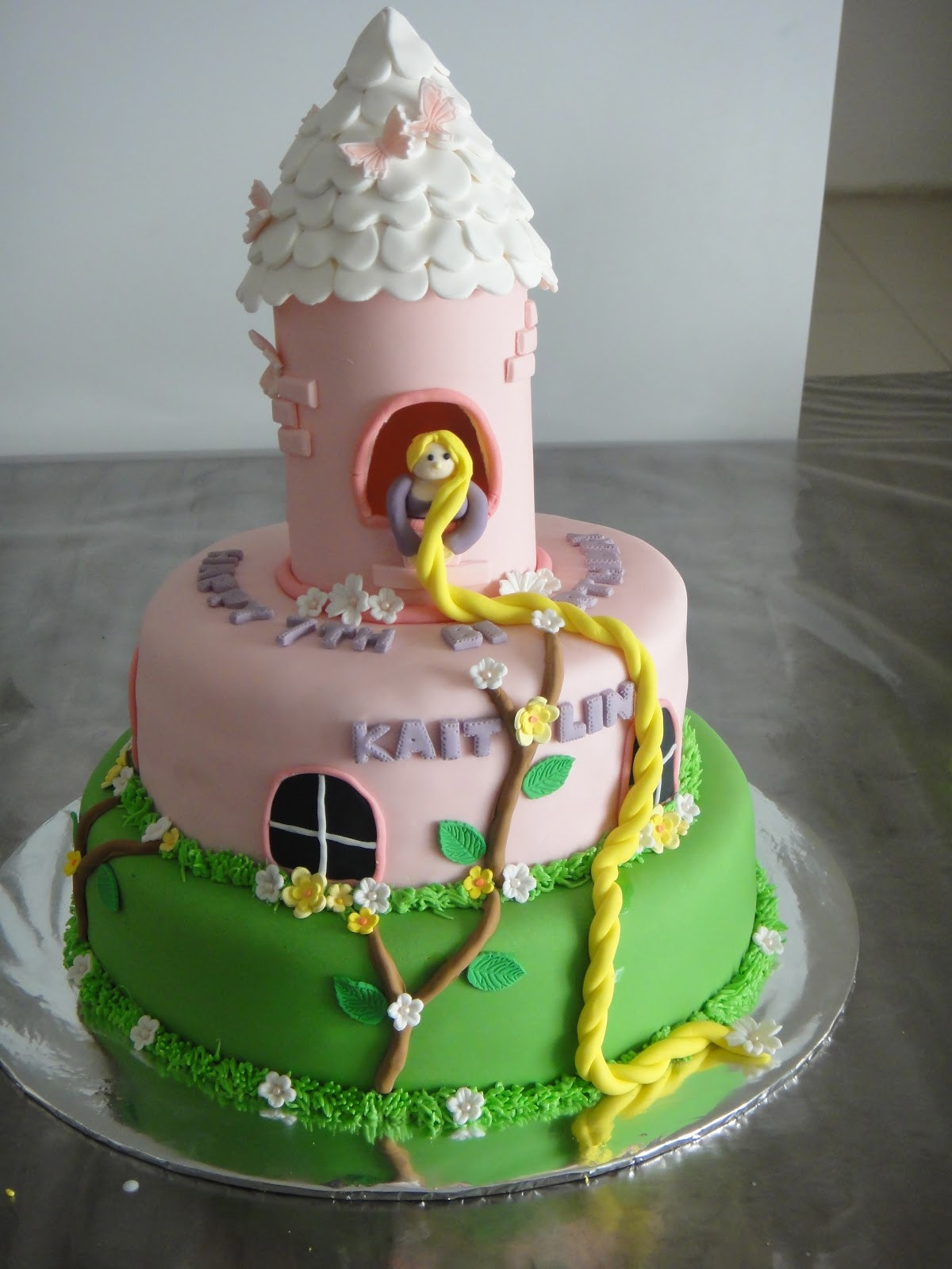 Tangled Birthday Cake
 Tiffany s Creations Rapunzel Birthday Cake