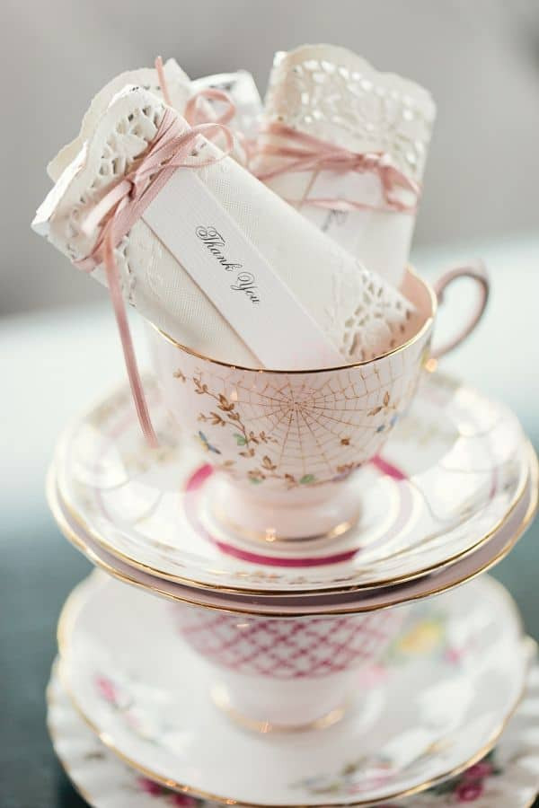 Tea Party Gift Ideas
 DIY Tea Party Favors Doily Wrapped Candy Bars