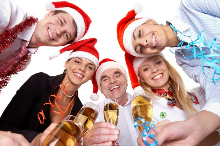 Team Holiday Party Ideas
 Christmas Party Games and Icebreakers for Adults