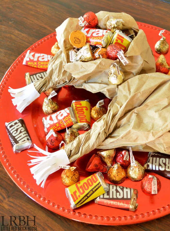 Thanksgiving Gift Bag Ideas
 10 Thanksgiving Themed Treats For Children And Adults