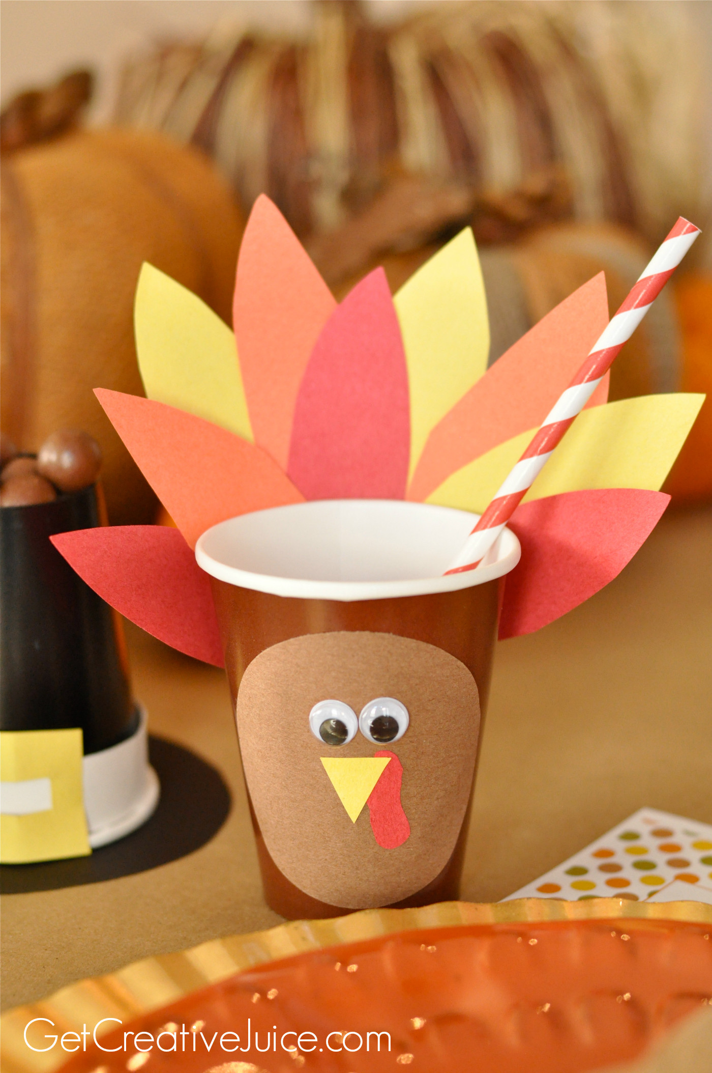 Thanksgiving Kids Table
 4 Easy Kids Thanksgiving Table Craft tutorials Creative