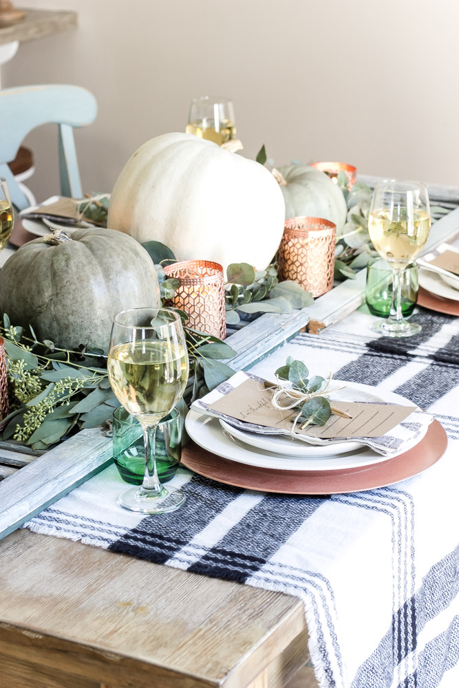 Thanksgiving Table Decorations
 Thanksgiving Decorating Ideas for Your Holiday Table The
