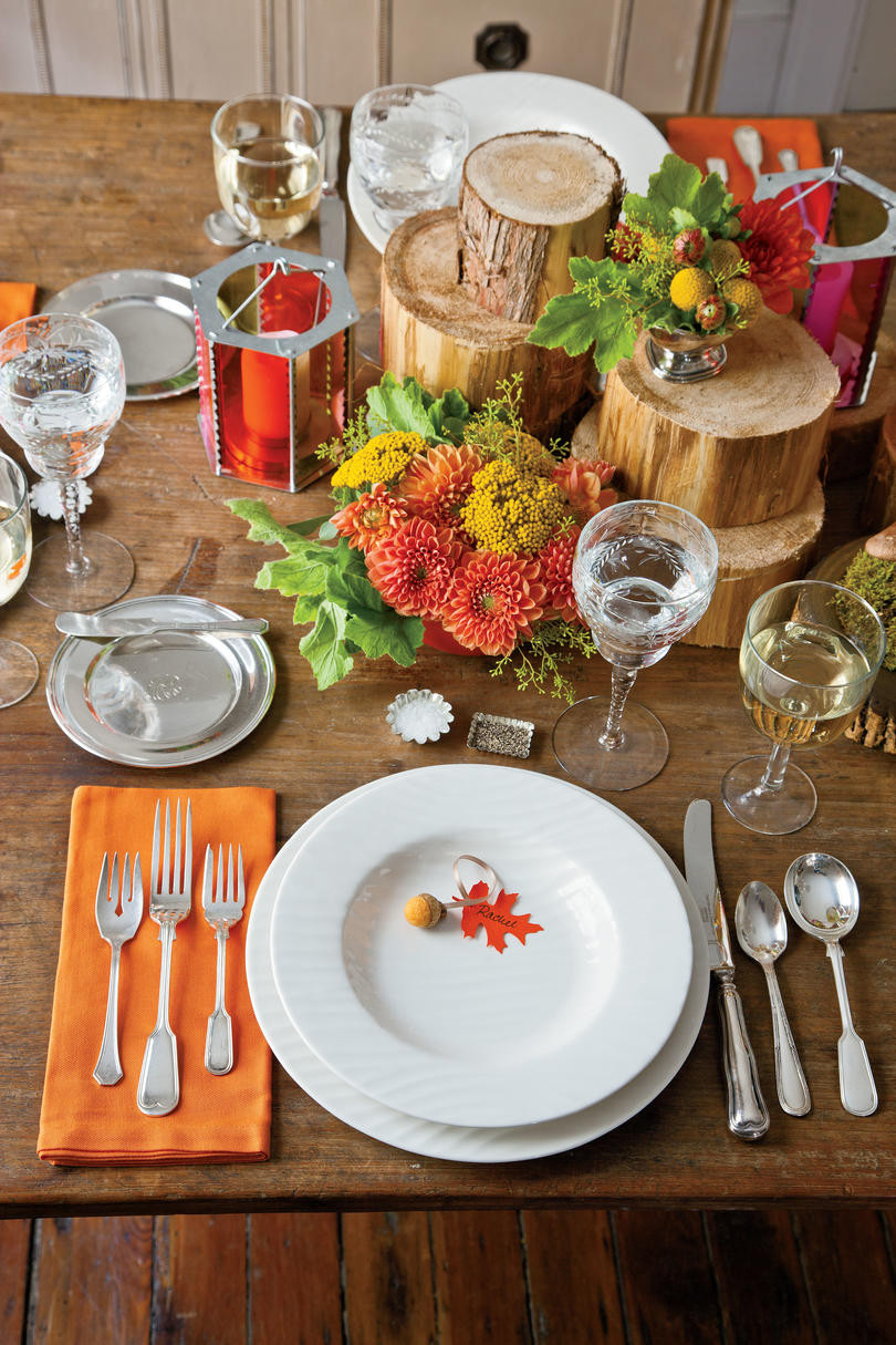 Thanksgiving Table Favors
 Natural Thanksgiving Table Decoration Ideas Southern Living