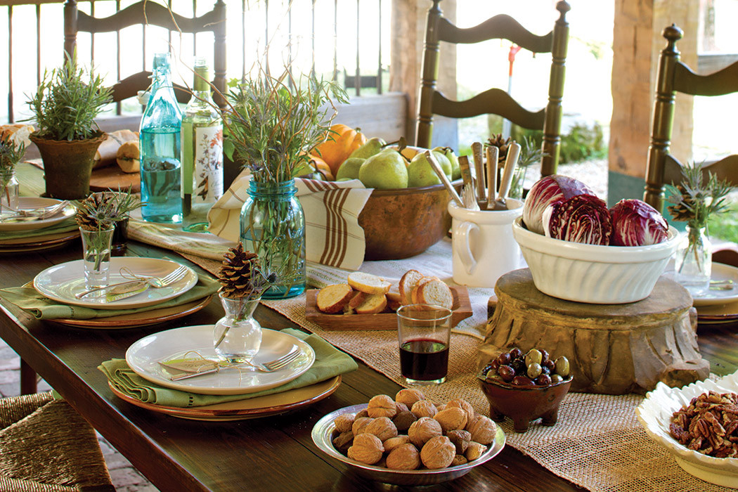 Thanksgiving Table Setting
 Tips for Setting Your Thanksgiving Table The Cottage Journal