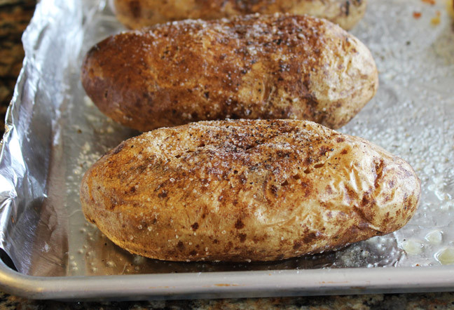 The Perfect Baked Potato
 How to Make the Perfect BAKED POTATO