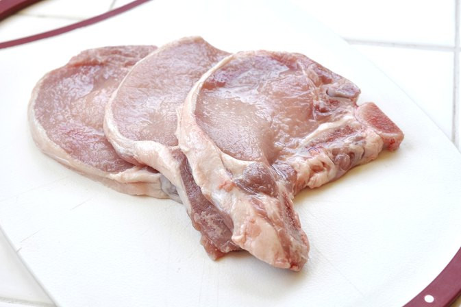 Thin Cut Pork Chops
 How to Cook Thin Cut Breakfast Pork Chops