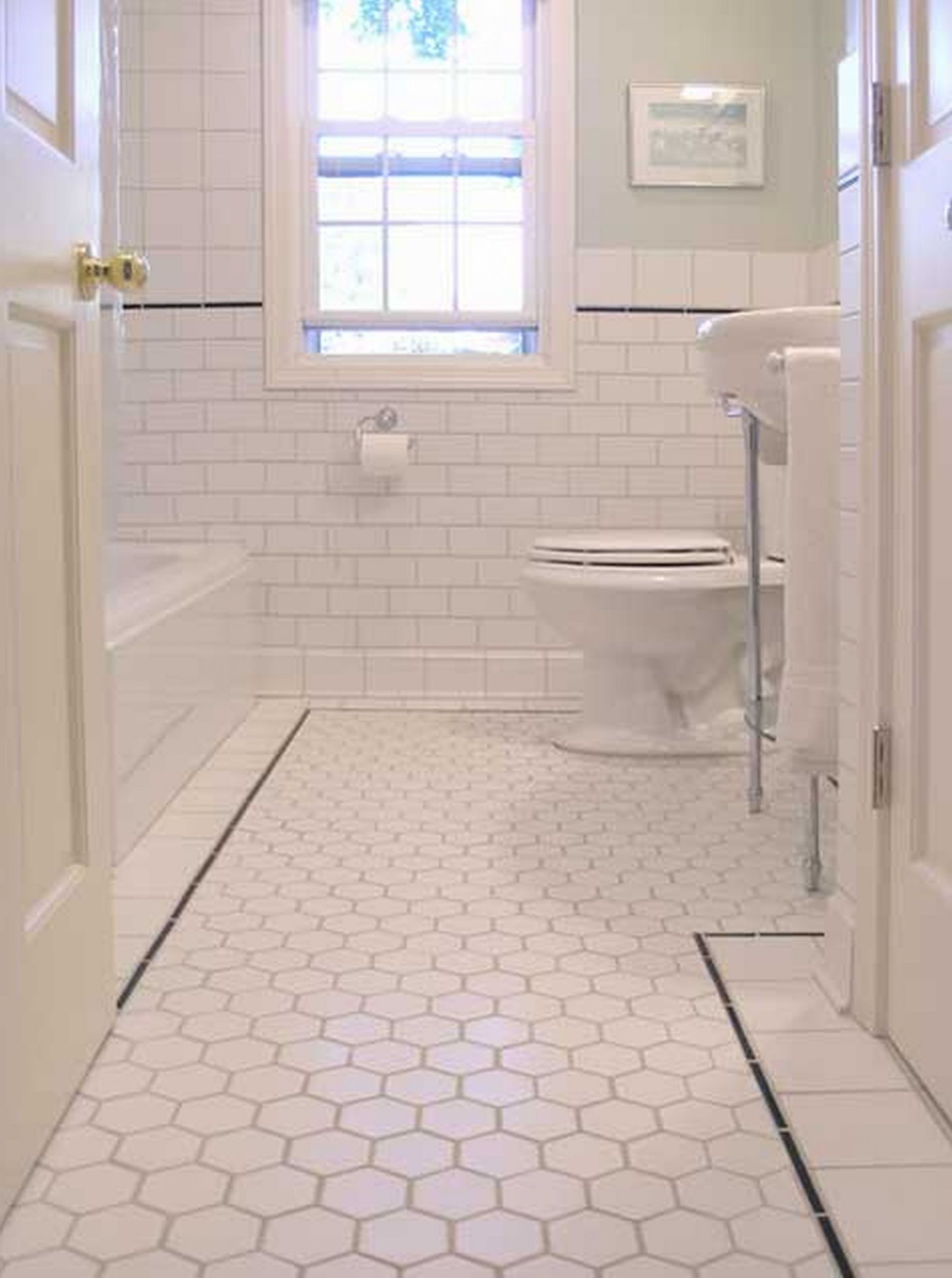 Tiling Small Bathroom Floor
 A Safe Bathroom Floor Tile Ideas for Safe and Healthy