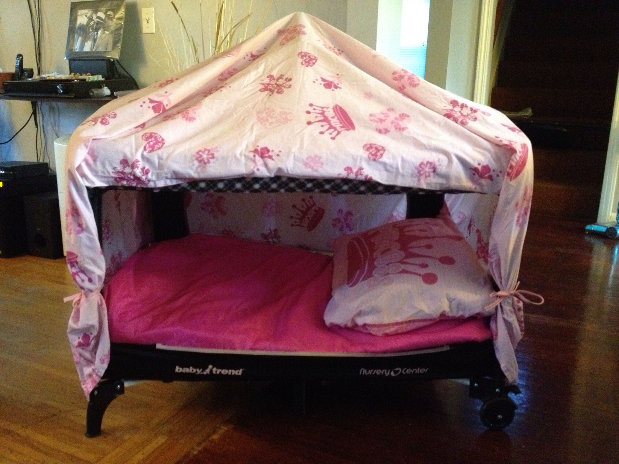 Toddler Bed Tent DIY
 Playpen tent DIY