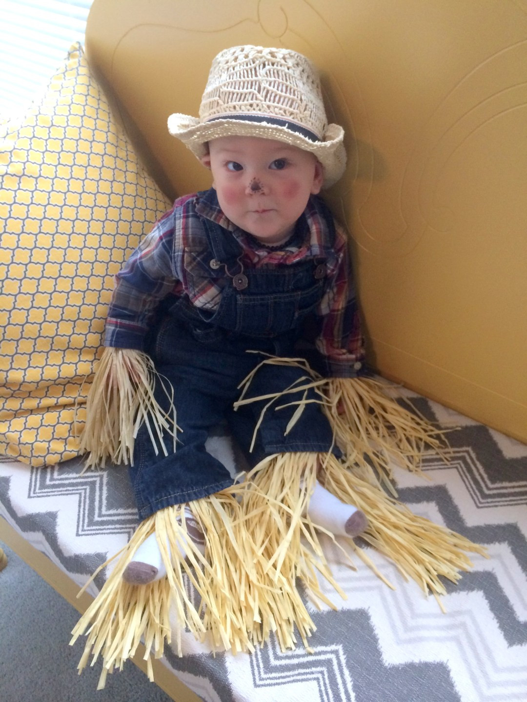 Toddler Scarecrow Costume DIY
 Halloween Recap