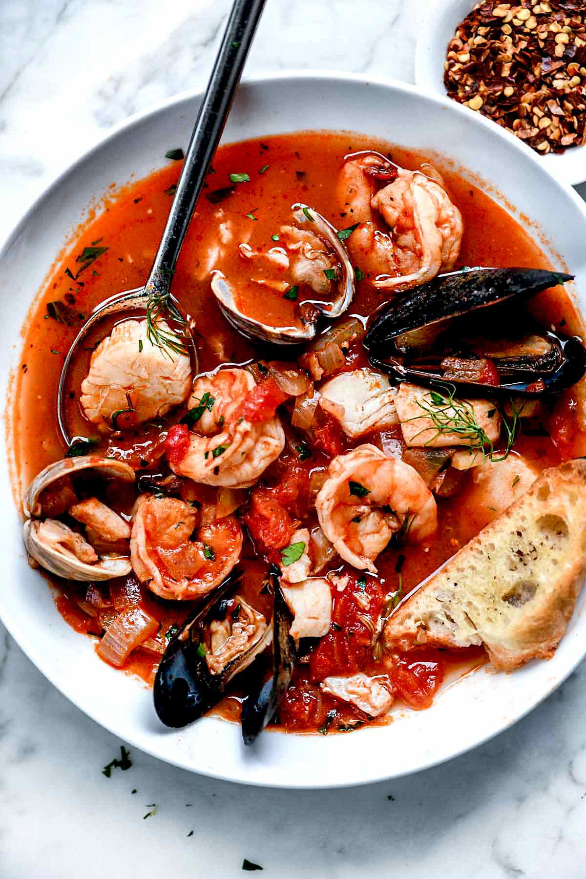 Tomato Based Seafood Stew
 Ina Garten s Easy Cioppino Recipe