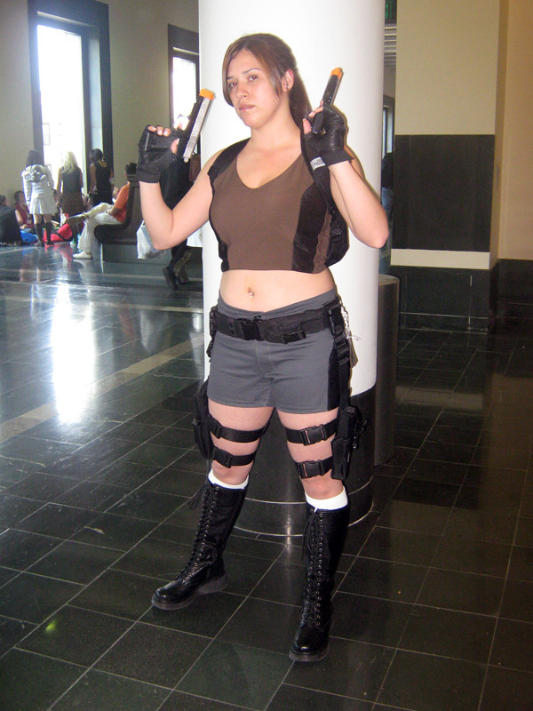 Tomb Raider Costume DIY
 Tomb Raider Costumes