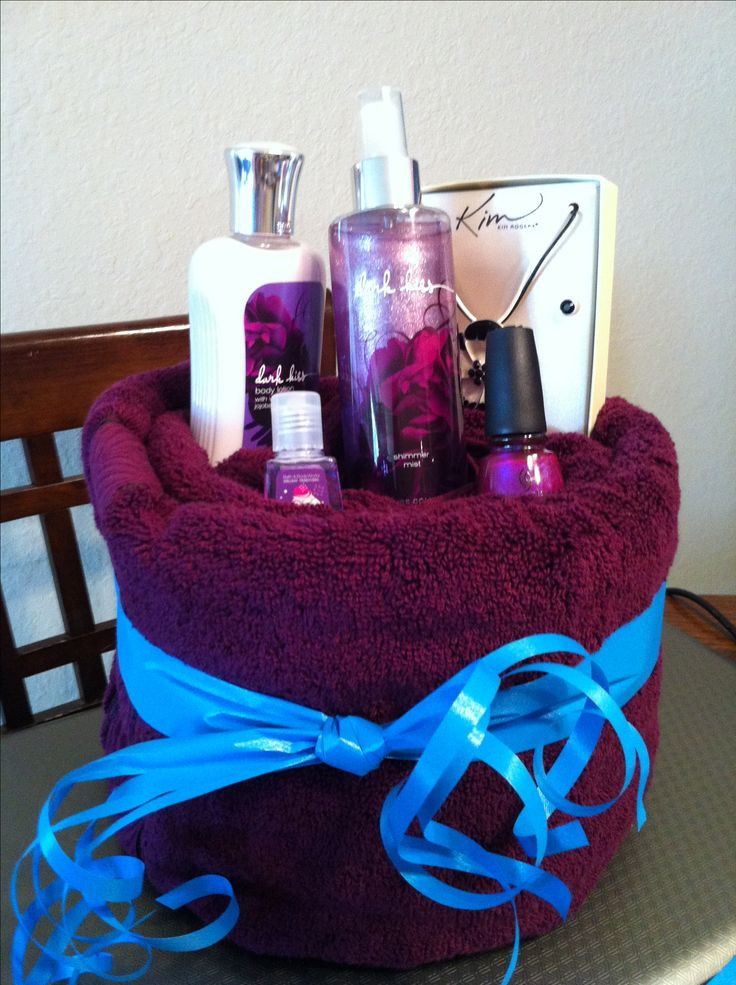 Towel Gift Basket Ideas
 15 DIY Romantic Gifts Basket For Valentine s Day Feed