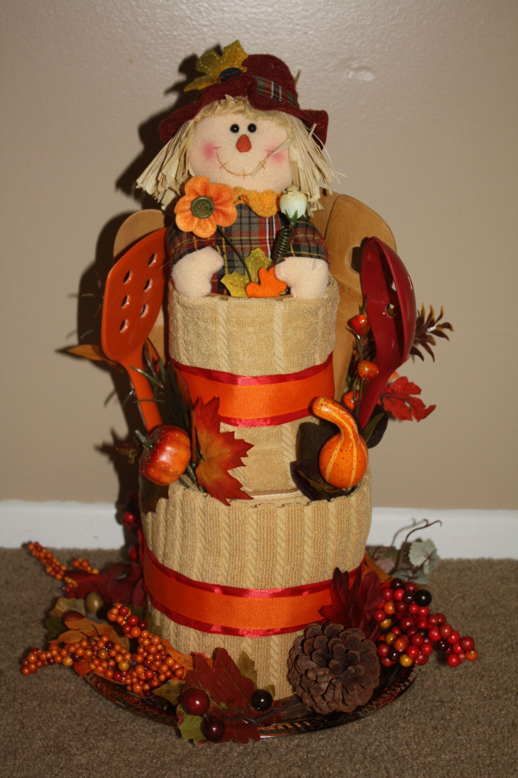 Towel Gift Basket Ideas
 Fall towel cake Housewarming t made from rolled