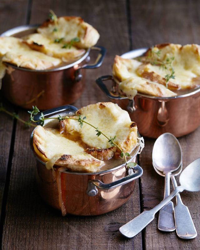 Traditional French Onion Soup Recipes Gourmet
 French ion Soup With images