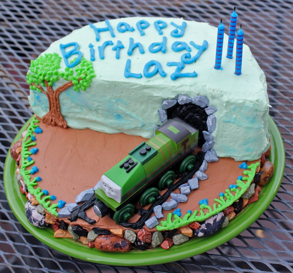 Train Birthday Cakes
 How To Make a Super Cool Thomas the Train Birthday Cake