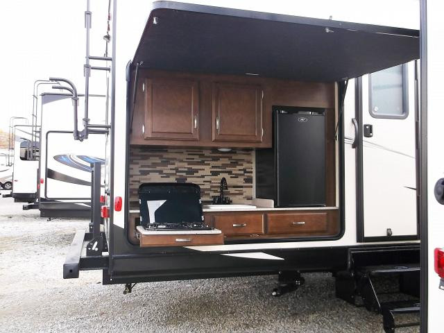 Travel Trailer With Outdoor Kitchen
 Top 20 Travel Trailers with Outdoor Kitchens Home
