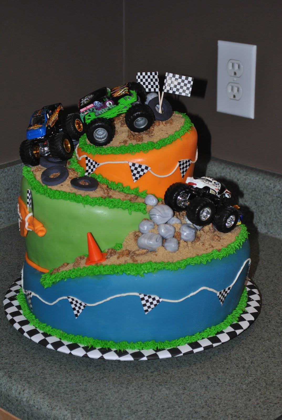 Truck Birthday Cake
 Hope s Sweet Cakes Cakes Cakes and More Cakes