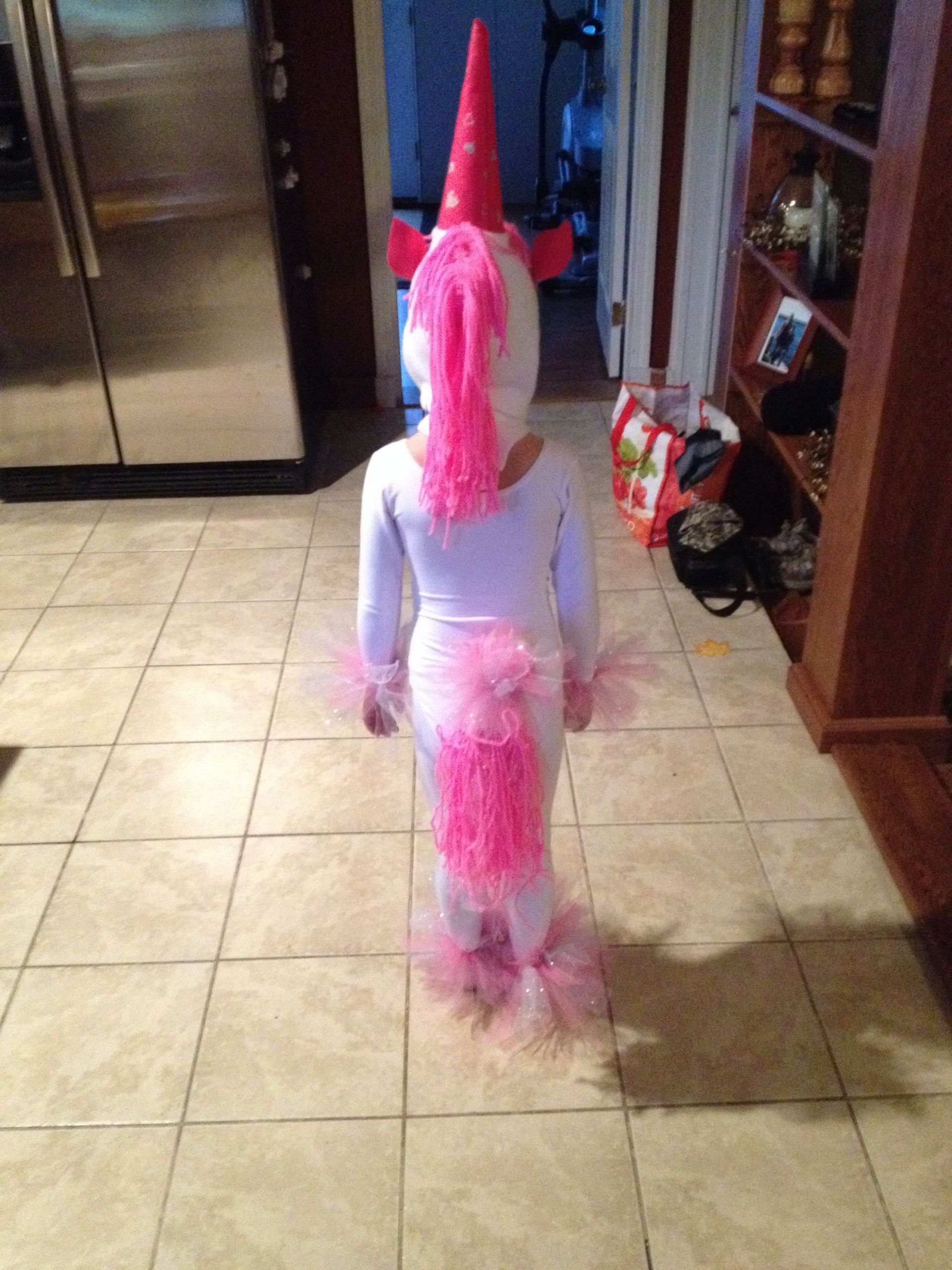 Unicorn Costume DIY
 Homemade unicorn costume for girl