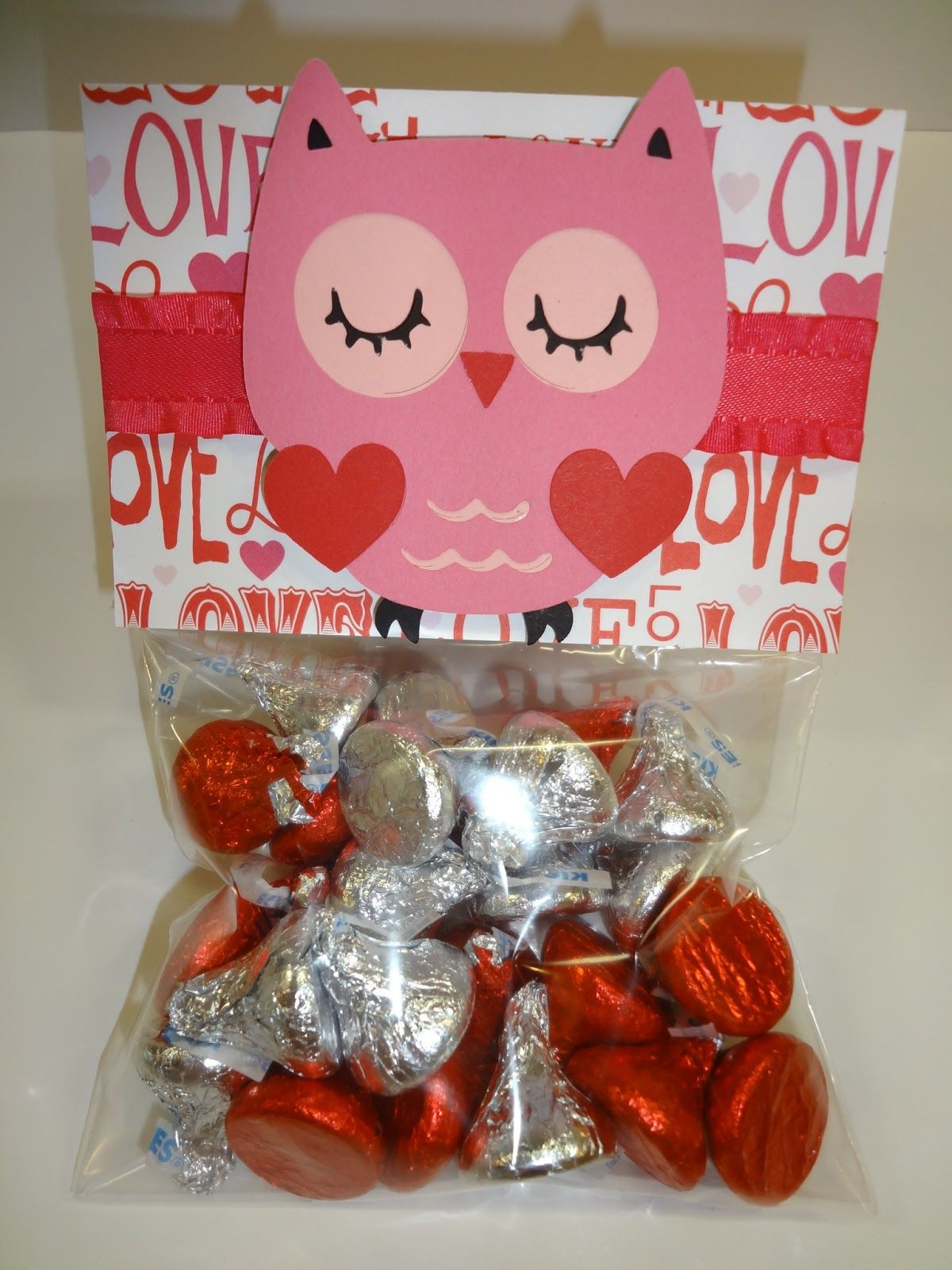 Valentine Day Gift Bags Ideas
 Create your Classroom Valentine s Day Goo Bags for