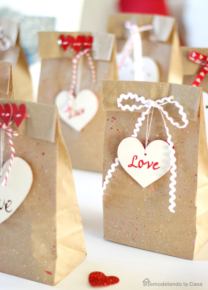 Valentine Day Gift Bags Ideas
 Great Ideas 18 LightHEARTed Valentine s Projects