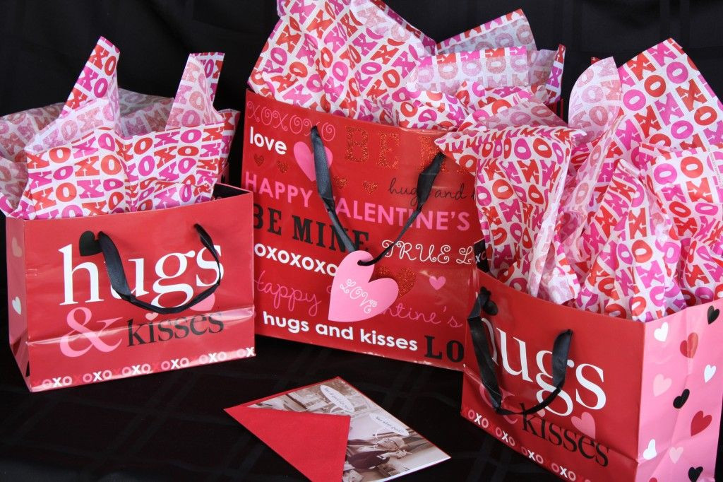 Valentine Gift Ideas Under $10
 Valentine’s Day Gifts Under $10