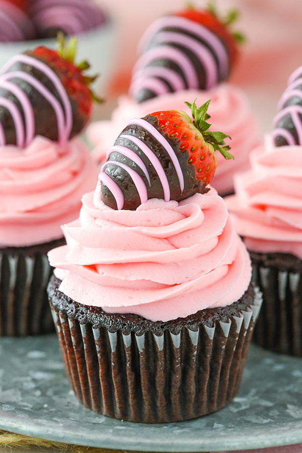 Valentines Day Cupcakes Recipes
 Chocolate Covered Strawberry Cupcakes