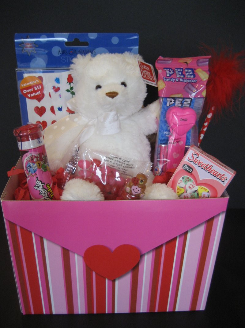 Valentines Gift Baskets For Kids
 The e In e Dollar Valentine’s Day Gift Baskets for