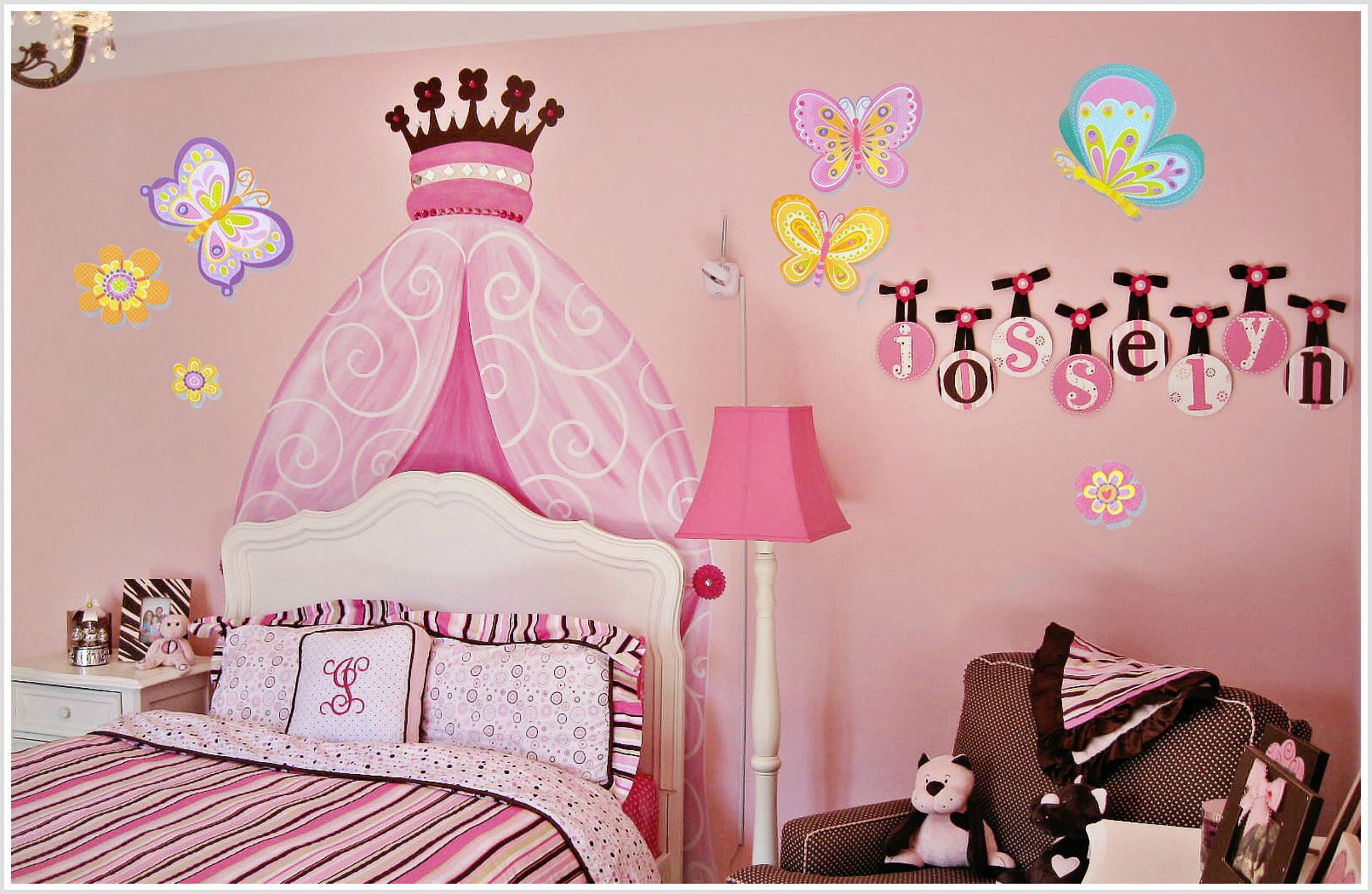 Wall Decals For Girl Bedroom
 Adorable Wall Stickers for Girl Bedrooms