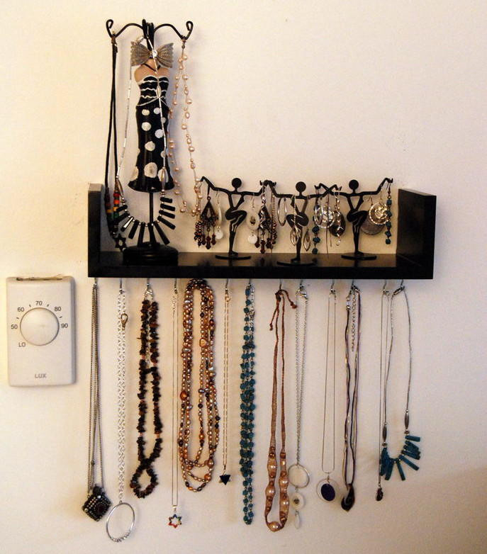 Wall Jewelry Organizer DIY
 Wall Mounted DIY Jewelry Shelf Organizer