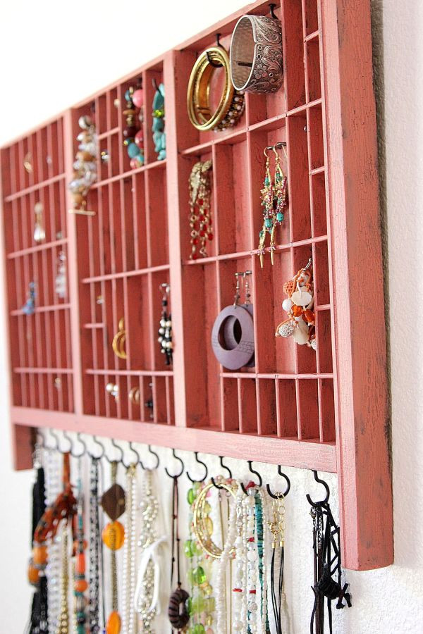 Wall Jewelry Organizer DIY
 36 Ways To Stay Organized With DIY Jewelry Holders