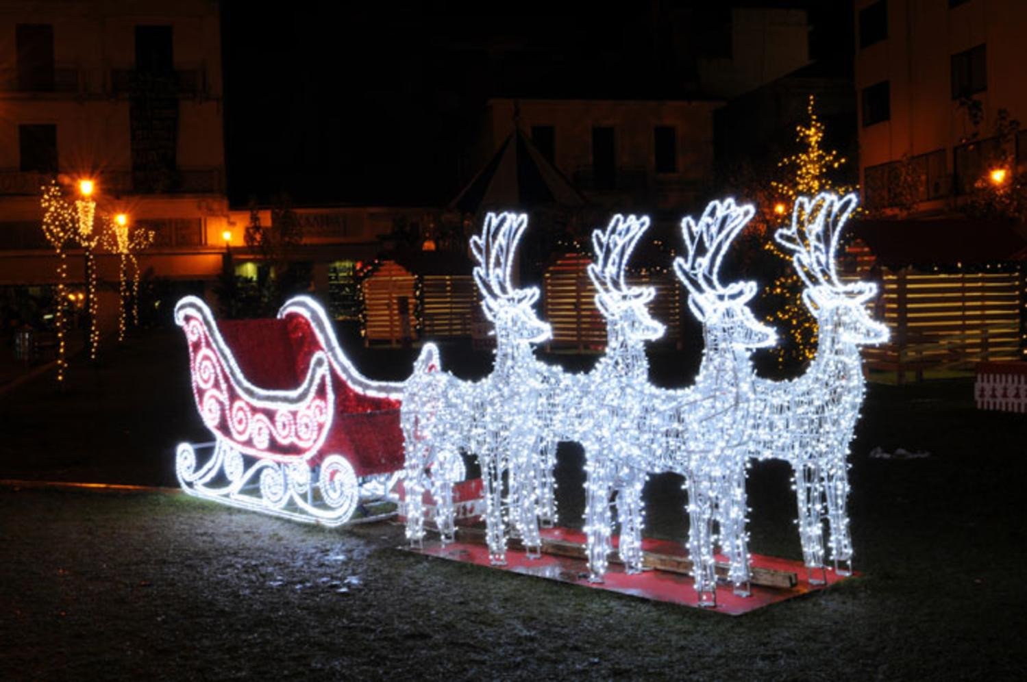 Walmart Outdoor Christmas Lights
 9 mercial Size Reindeer and Sleigh Lighted Christmas