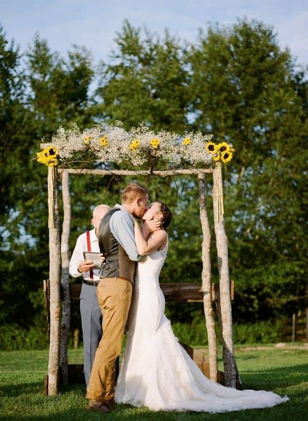 Wedding Arches DIY
 15 DIY Wedding Arches To Highlight Your Ceremony With