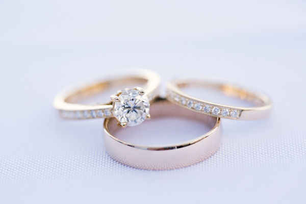 Wedding Band Vs Engagement Ring
 Engagement Ring vs Wedding Ring and Wedding Band A