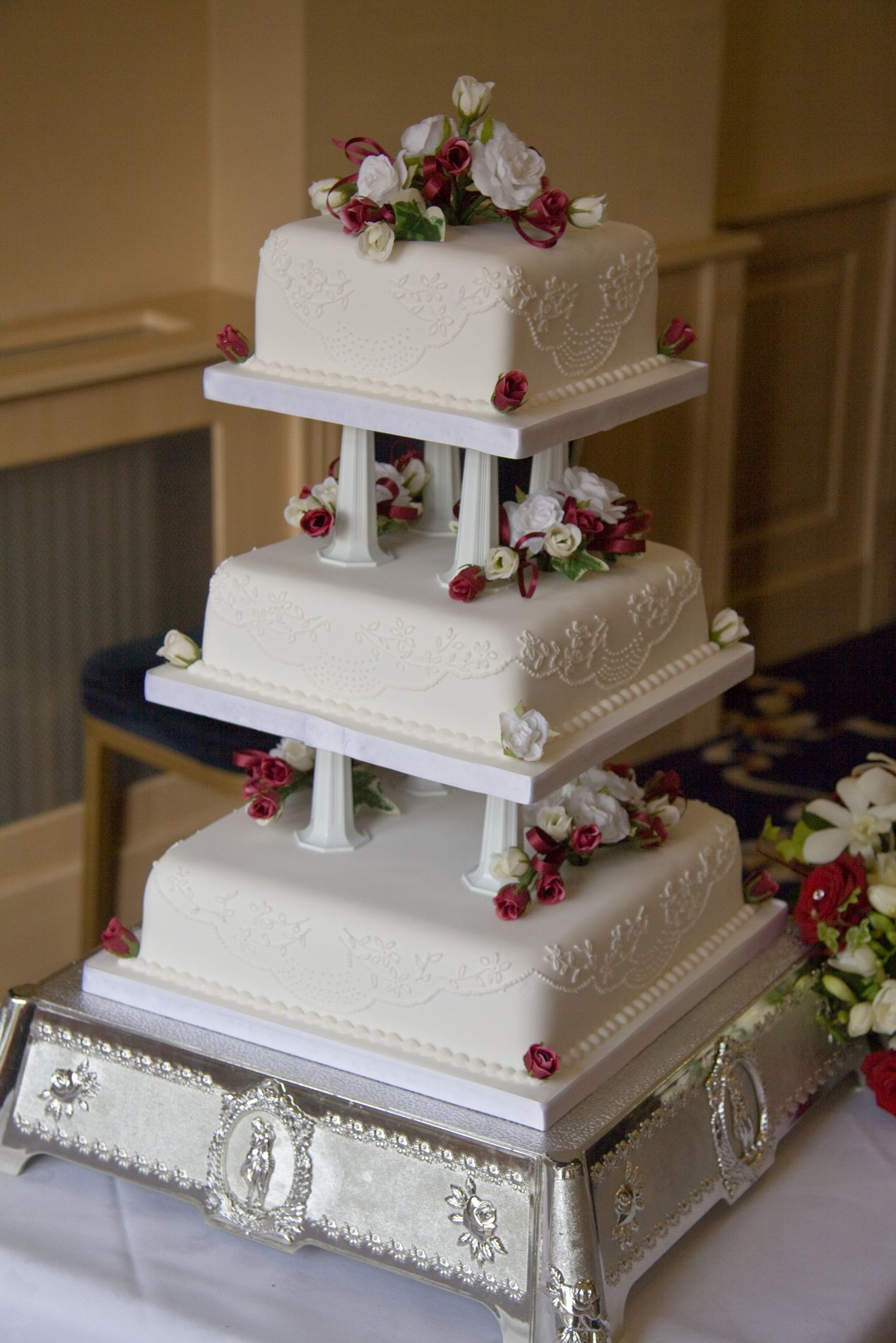 Wedding Cake Pillars
 pillar wedding cakes
