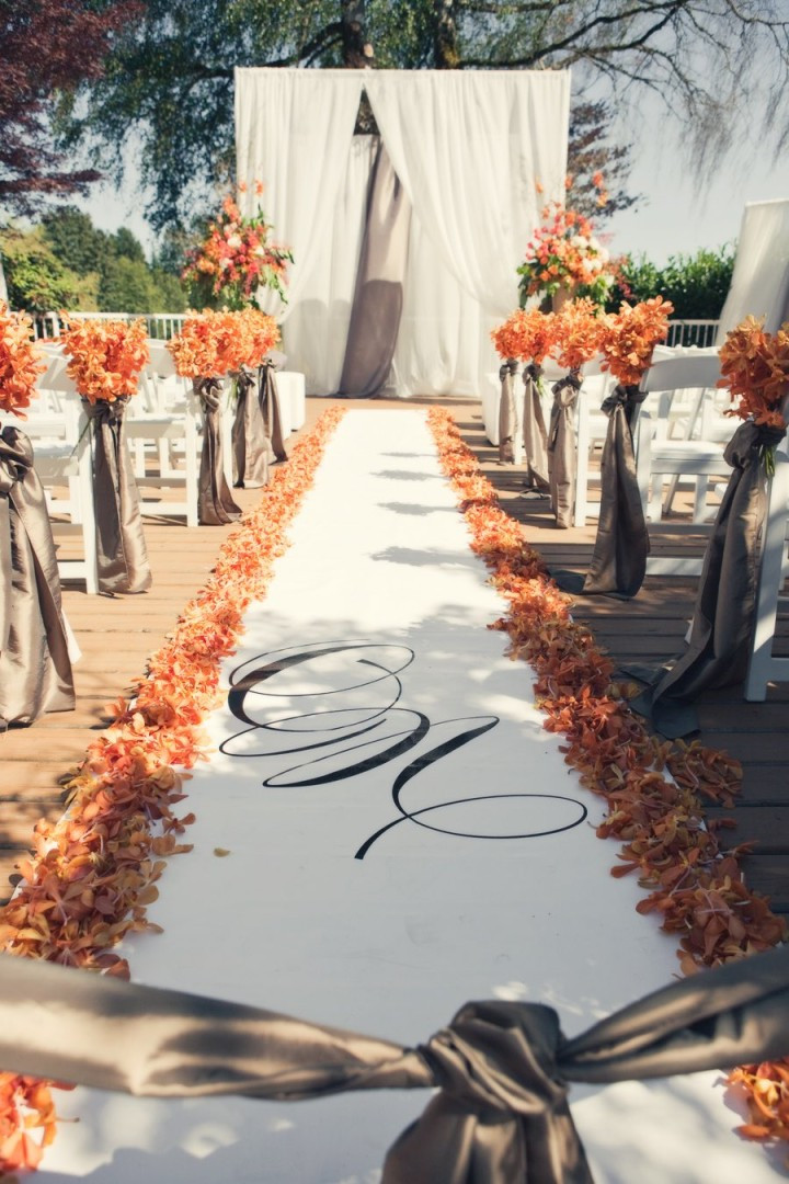 Wedding Color Ideas For Fall
 Romantic Canada Wedding with Warm Fall Colors MODwedding